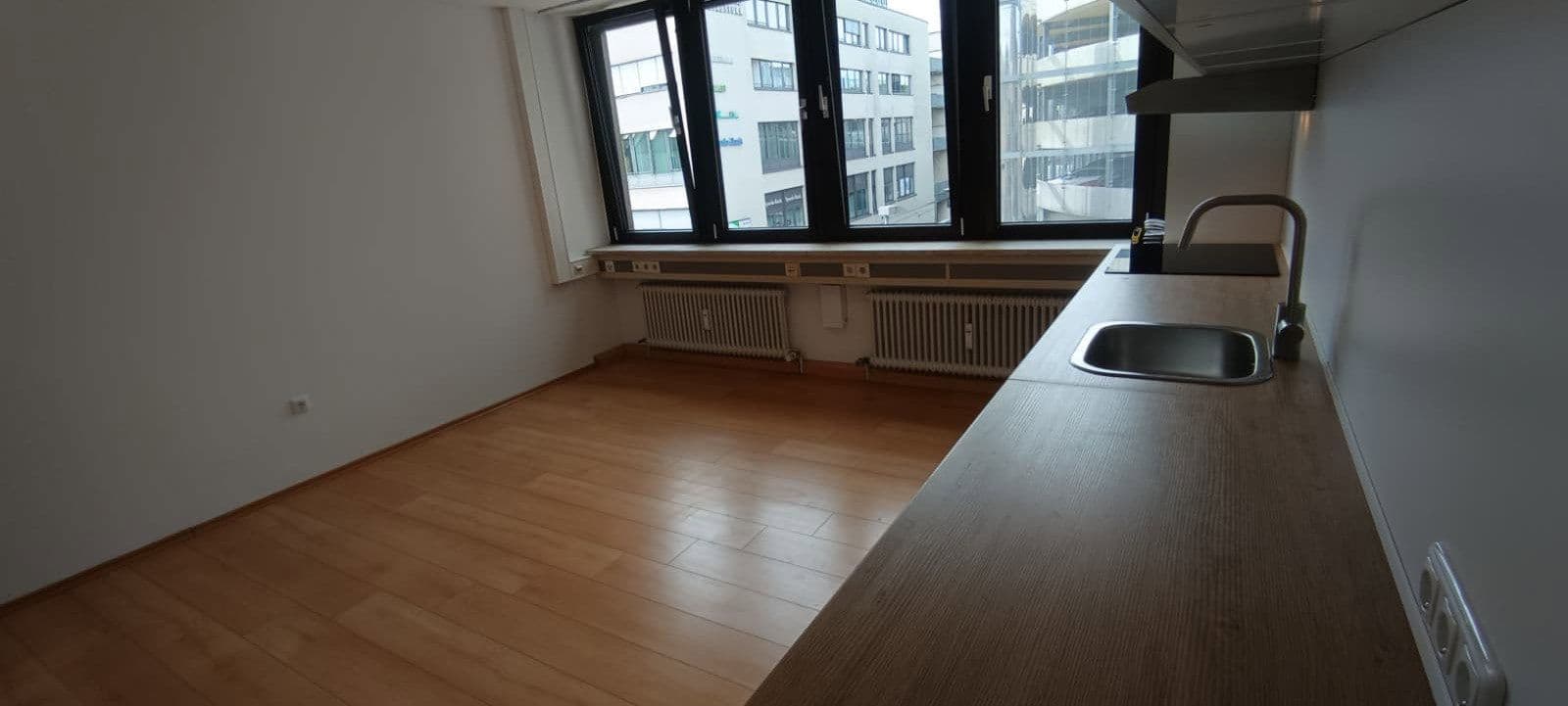 Prenájom bytu 4-izbový 125 m², Kleiner Exerzierplatz 4, Passau, Bavorsko Prenájom bytu 4-izbový 125 m², Kleiner Exerzierplatz 4, Passau, Bavorsko