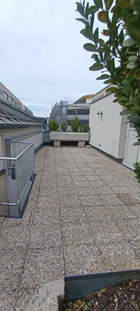 Prenájom bytu 4-izbový 125 m², Kleiner Exerzierplatz 4, Passau, Bavorsko Prenájom bytu 4-izbový 125 m², Kleiner Exerzierplatz 4, Passau, Bavorsko