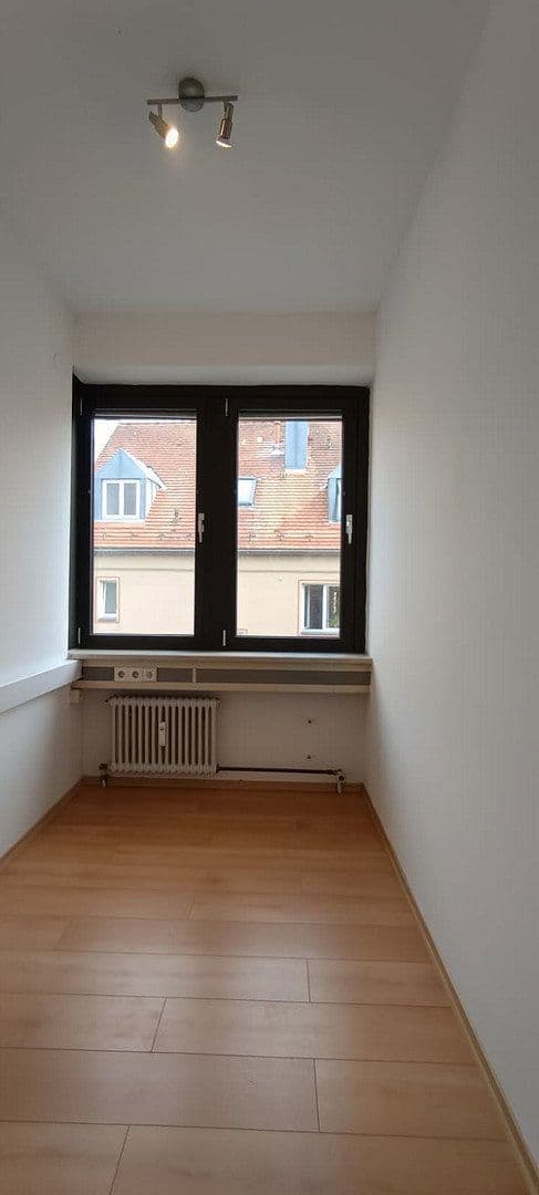 Prenájom bytu 4-izbový 125 m², Kleiner Exerzierplatz 4, Passau, Bavorsko Prenájom bytu 4-izbový 125 m², Kleiner Exerzierplatz 4, Passau, Bavorsko