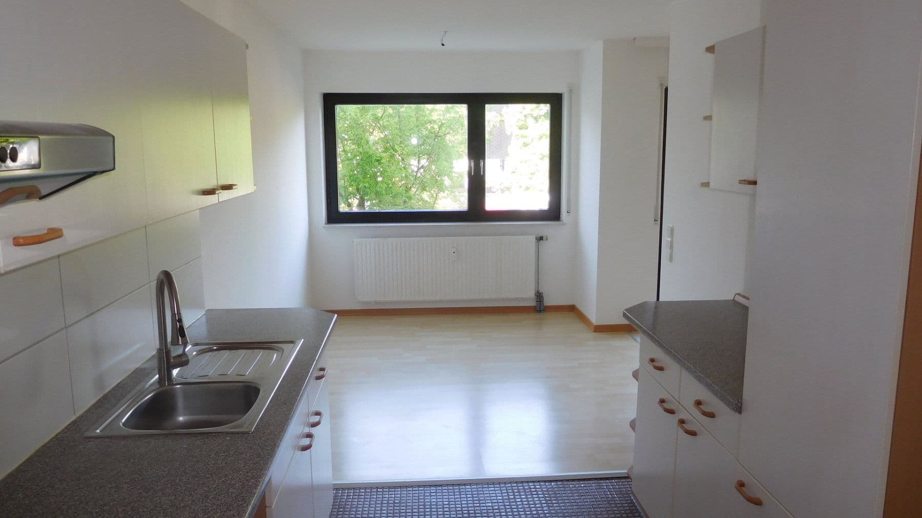 Prenájom bytu 3-izbový 85 m², Crailsheimer Weg 12, Neckarsulm, Bádensko-Wurttembersko Prenájom bytu 3-izbový 85 m², Crailsheimer Weg 12, Neckarsulm, Bádensko-Wurttembersko