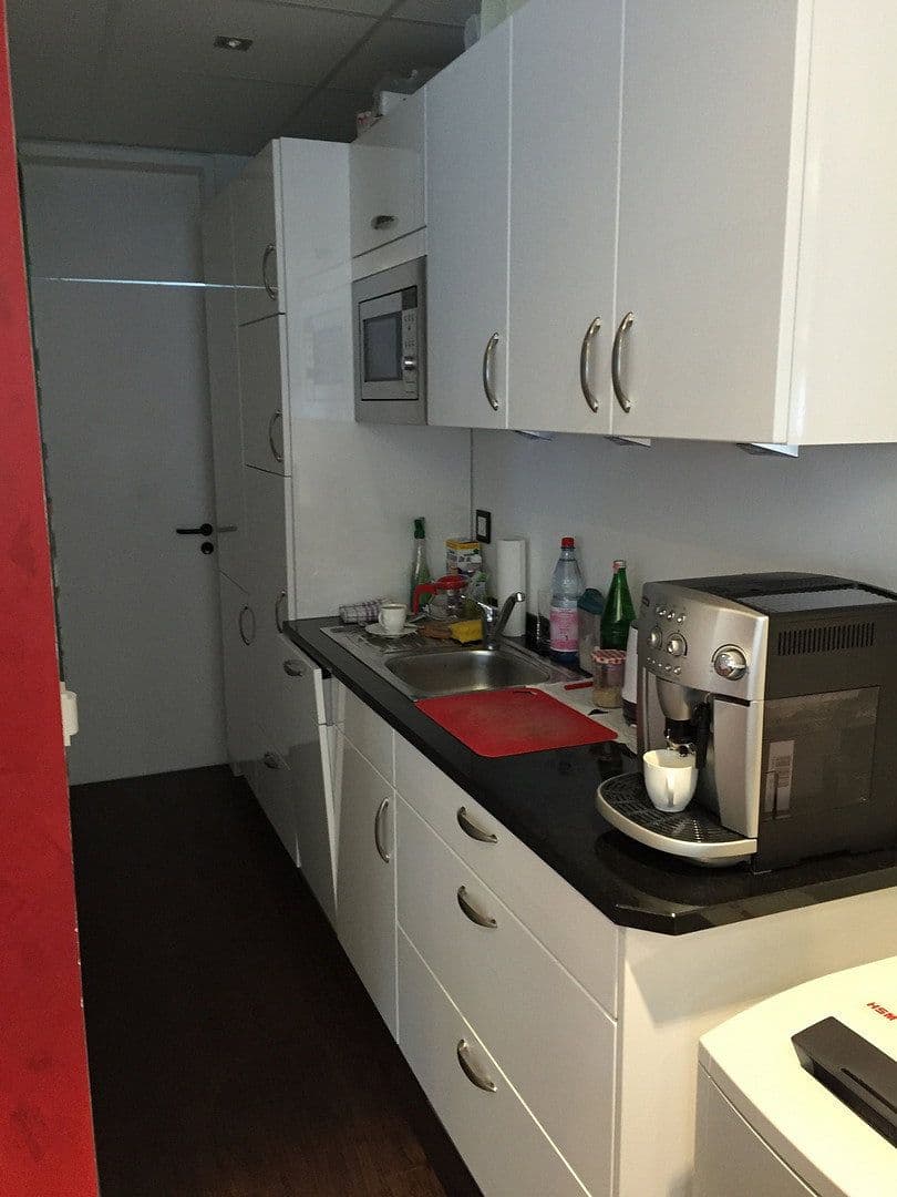 Prenájom kancelárie 101 m², Schweinfurt, Bavorsko Prenájom kancelárie 101 m², Schweinfurt, Bavorsko