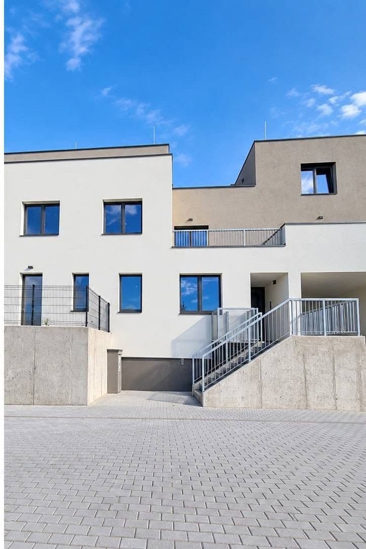 Prenájom bytu 1-izbový 26 m², Za Novákovou zahradou, Praha, Praha Prenájom bytu 1-izbový 26 m², Za Novákovou zahradou, Praha, Praha
