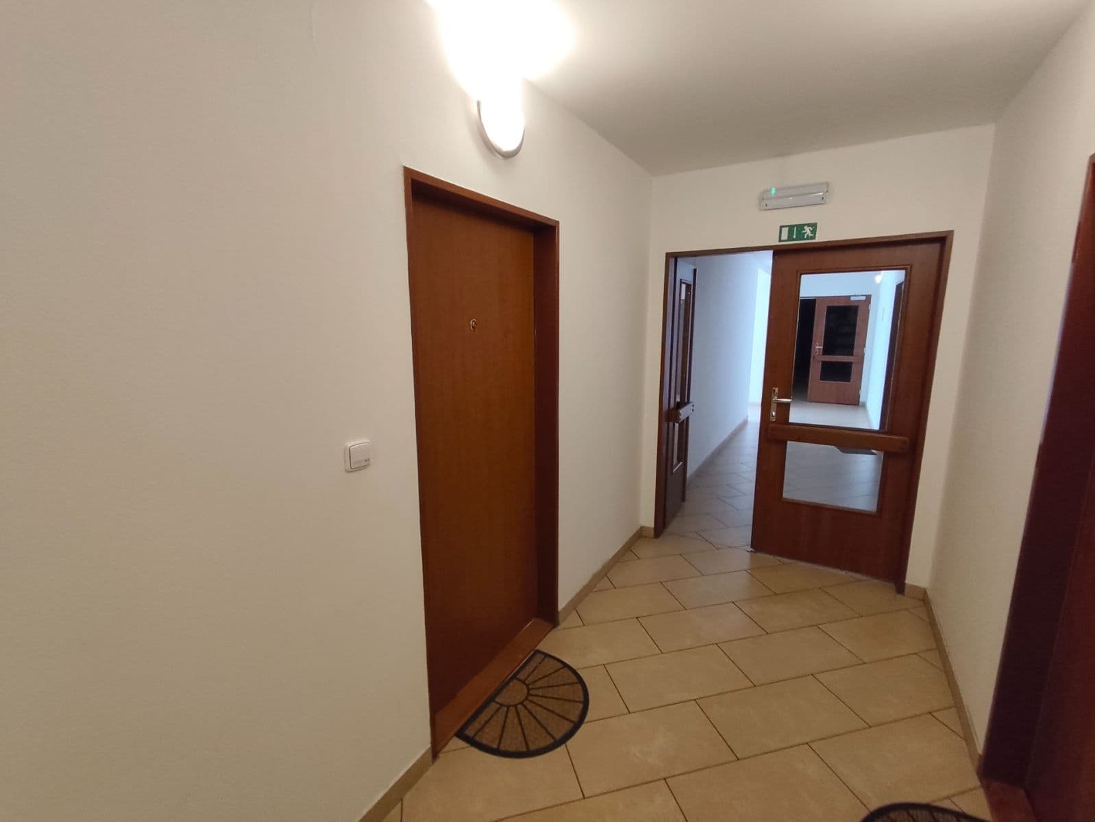 Prenájom bytu 1-izbový 30 m², Mikanova, Praha, Praha Prenájom bytu 1-izbový 30 m², Mikanova, Praha, Praha