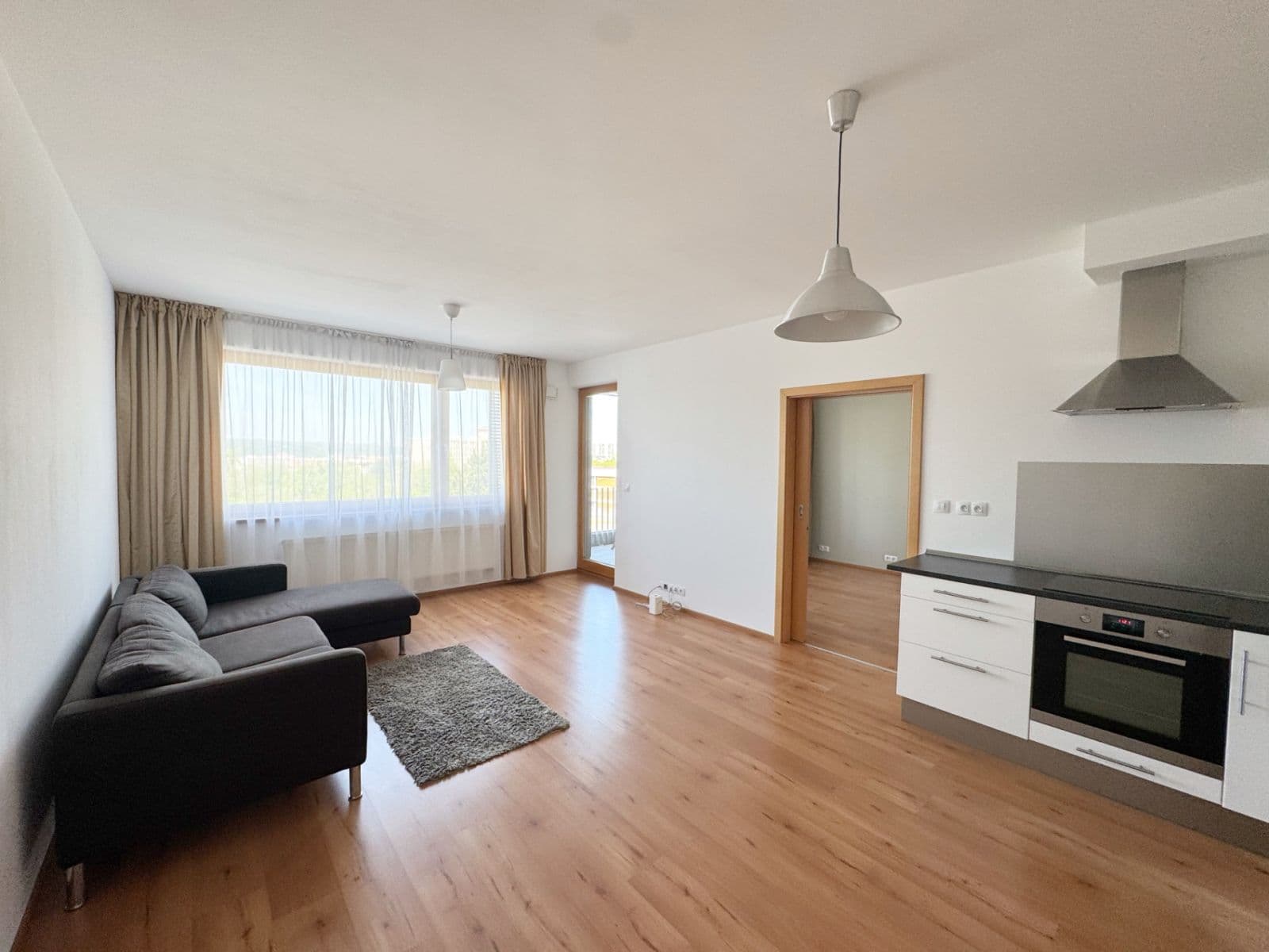 Prenájom bytu 2-izbový 62 m², Generála Šišky, Praha, Praha Prenájom bytu 2-izbový 62 m², Generála Šišky, Praha, Praha