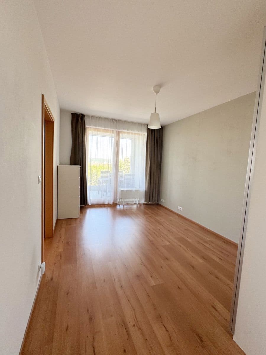 Prenájom bytu 2-izbový 62 m², Generála Šišky, Praha, Praha Prenájom bytu 2-izbový 62 m², Generála Šišky, Praha, Praha