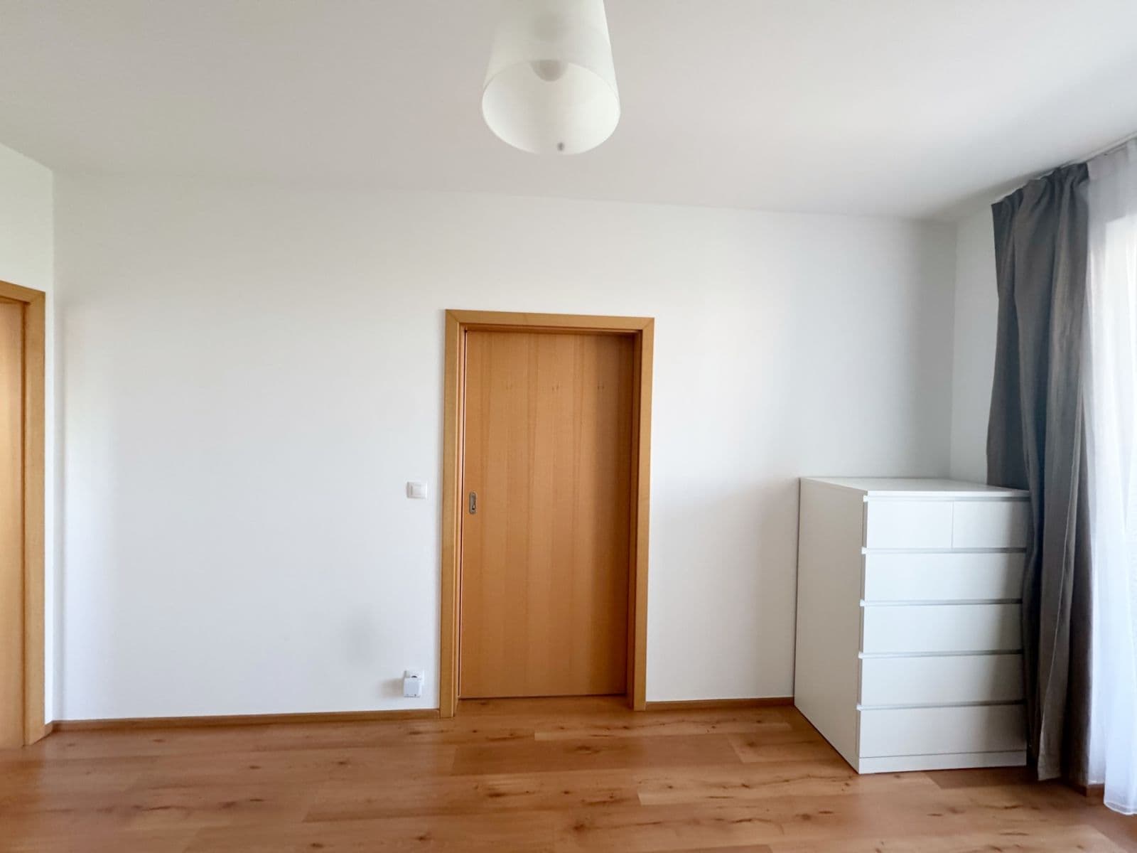 Prenájom bytu 2-izbový 62 m², Generála Šišky, Praha, Praha Prenájom bytu 2-izbový 62 m², Generála Šišky, Praha, Praha