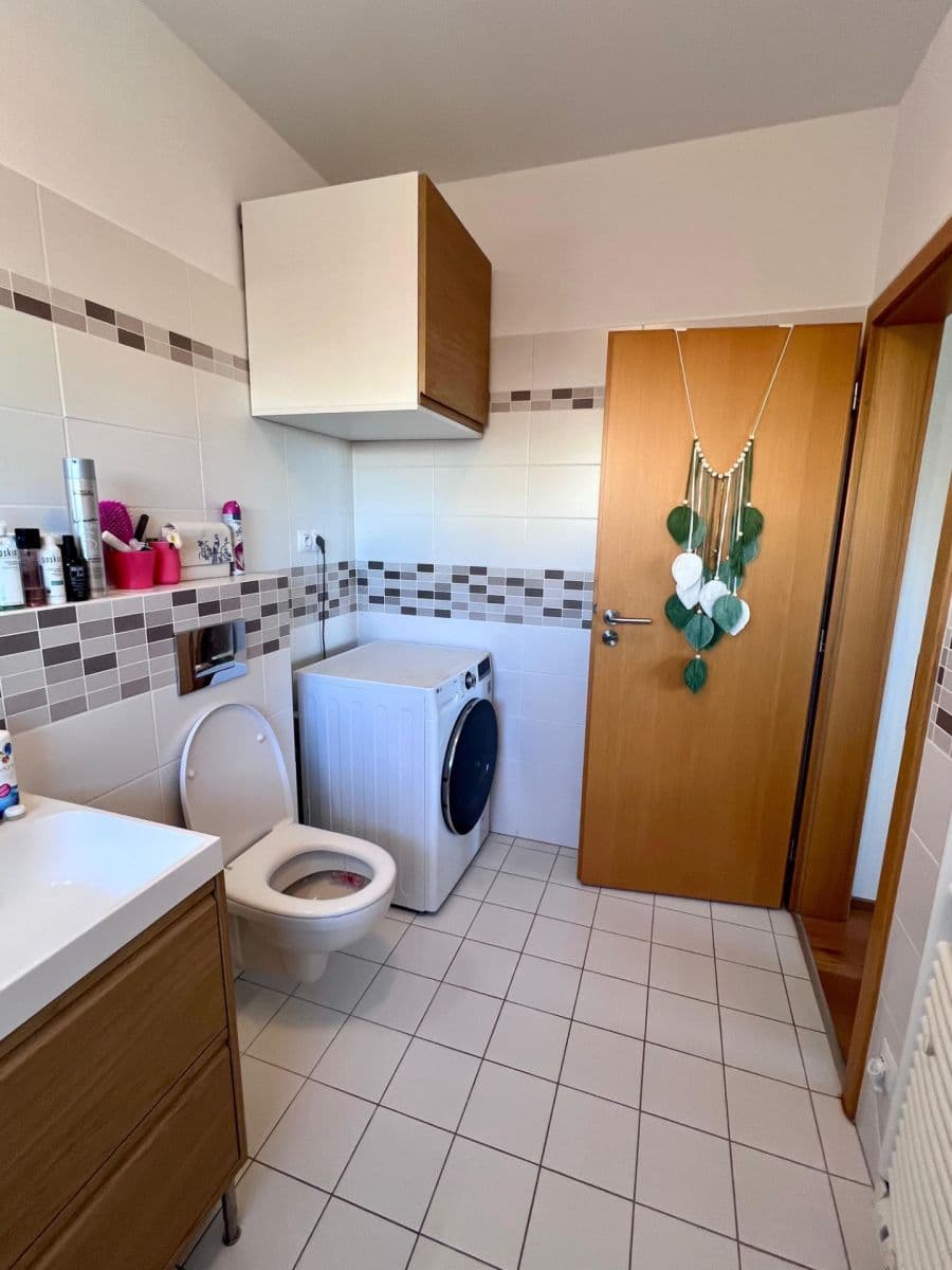 Prenájom bytu 2-izbový 62 m², Generála Šišky, Praha, Praha Prenájom bytu 2-izbový 62 m², Generála Šišky, Praha, Praha