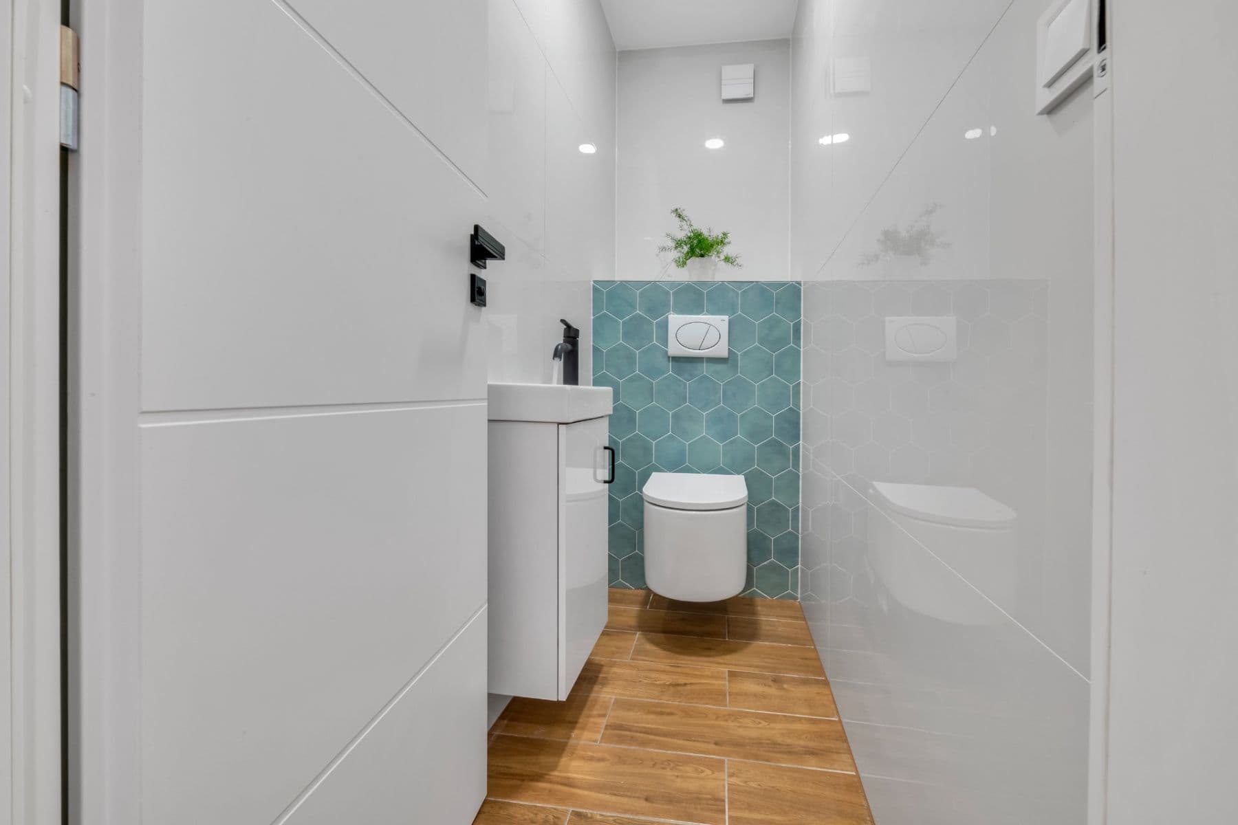 Predaj bytu 112 m², Varšavská, Karlovy Vary, Karlovarský kraj Predaj bytu 112 m², Varšavská, Karlovy Vary, Karlovarský kraj