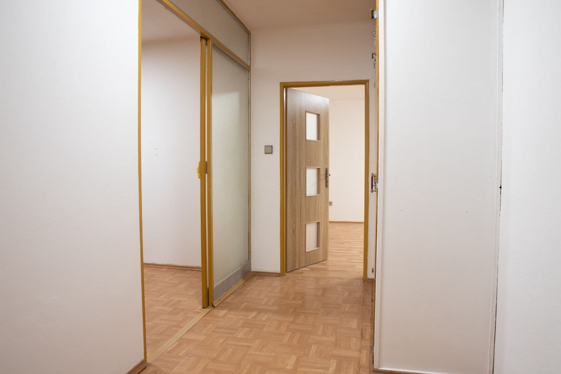 Prenájom bytu 3-izbový 81 m², Nádražní, Milevsko, Jihočeský kraj Prenájom bytu 3-izbový 81 m², Nádražní, Milevsko, Jihočeský kraj