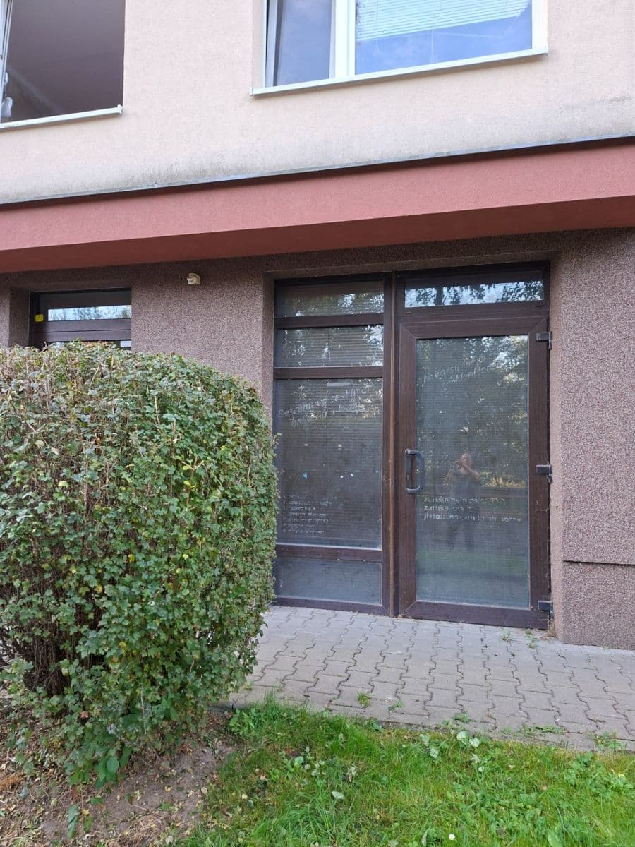 Prenájom nebytového priestoru 11 m², Ohradní, Praha, Praha Prenájom nebytového priestoru 11 m², Ohradní, Praha, Praha