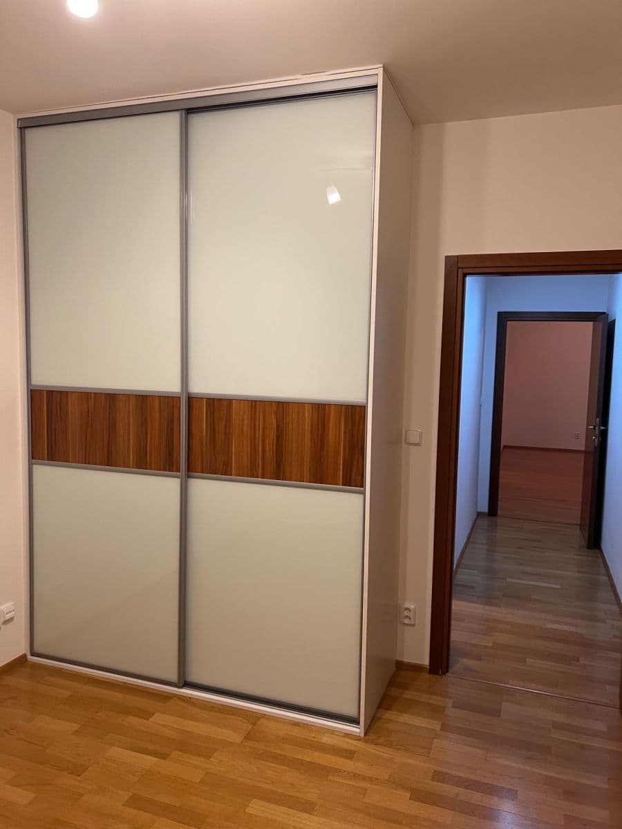 Prenájom bytu 3-izbový 77 m², Podvinný mlýn, Praha, Praha Prenájom bytu 3-izbový 77 m², Podvinný mlýn, Praha, Praha