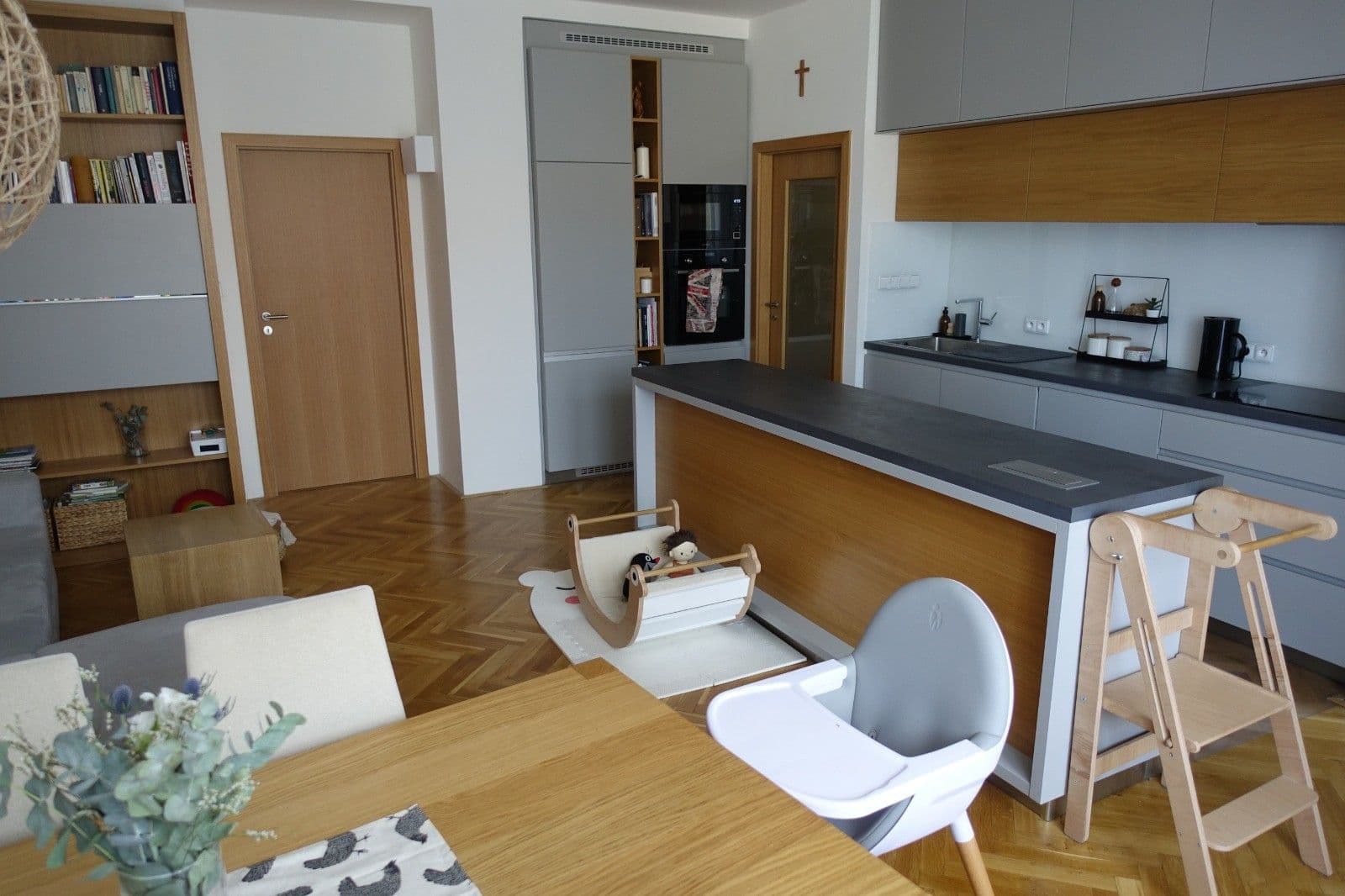 Prenájom bytu 3-izbový 77 m², Špitálka, Brno, Jihomoravský kraj Prenájom bytu 3-izbový 77 m², Špitálka, Brno, Jihomoravský kraj