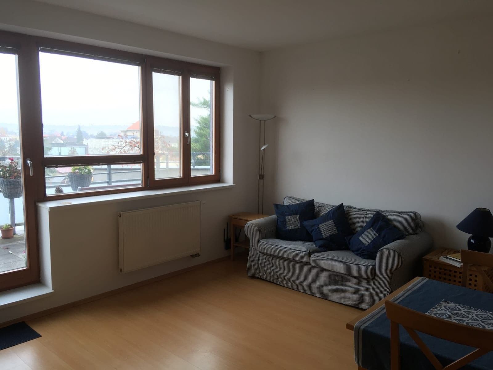 Prenájom bytu 3-izbový 56 m², Tyršovo nám., Roztoky, Středočeský kraj Prenájom bytu 3-izbový 56 m², Tyršovo nám., Roztoky, Středočeský kraj