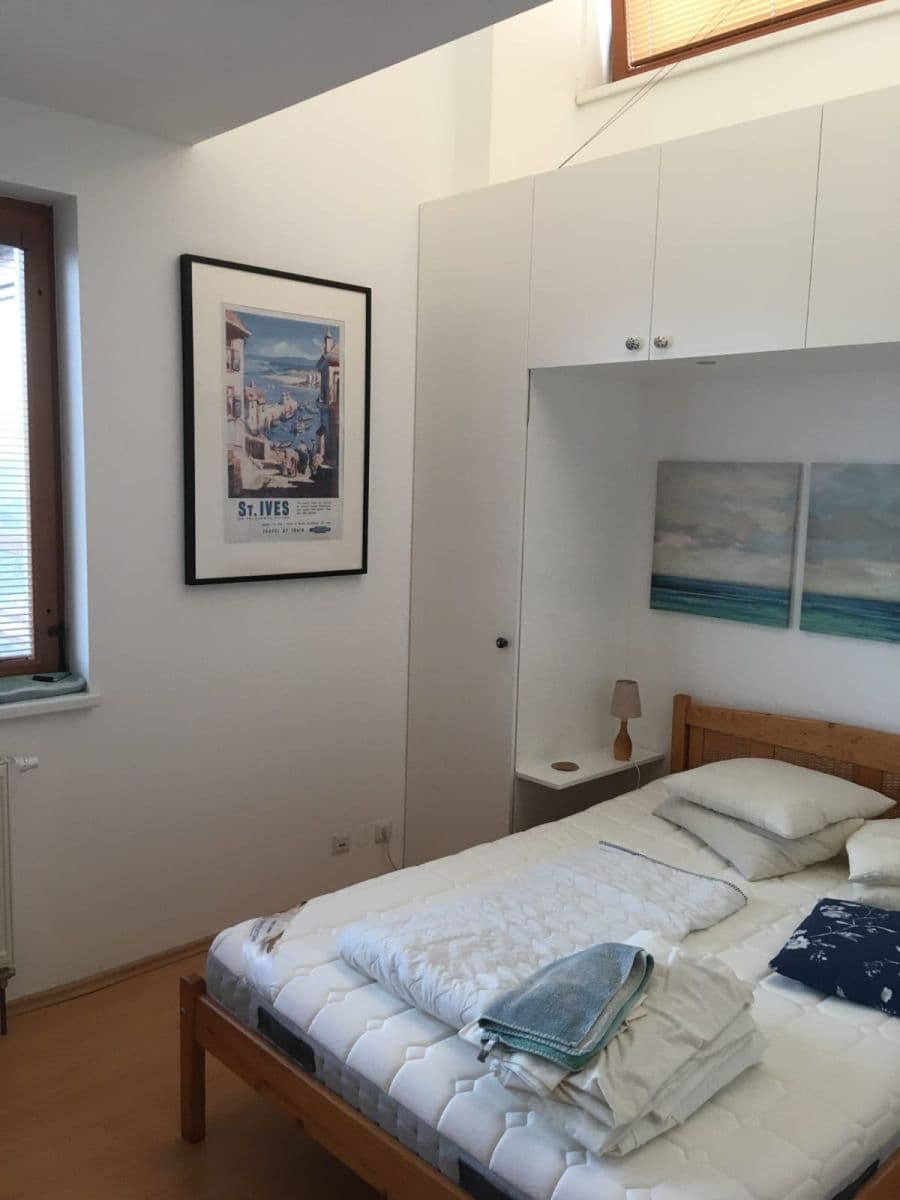 Prenájom bytu 3-izbový 56 m², Tyršovo nám., Roztoky, Středočeský kraj Prenájom bytu 3-izbový 56 m², Tyršovo nám., Roztoky, Středočeský kraj