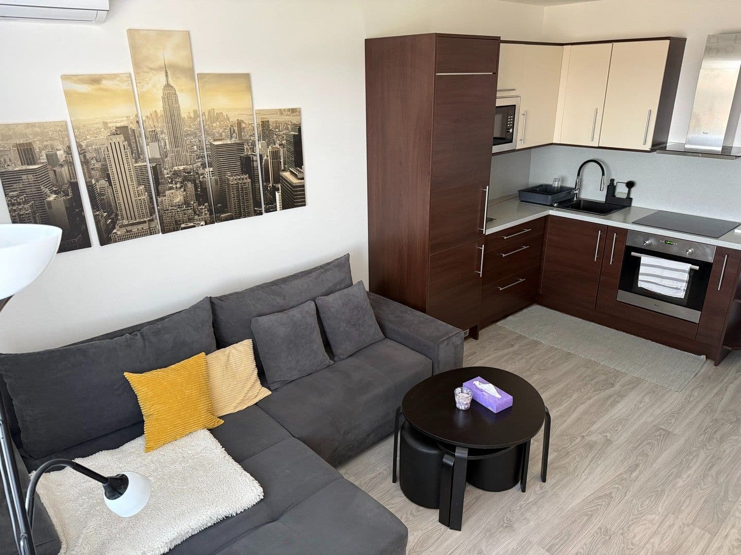 Prenájom bytu 2-izbový 50 m², Hlavná, Nová Dedinka, Bratislavský kraj Prenájom bytu 2-izbový 50 m², Hlavná, Nová Dedinka, Bratislavský kraj