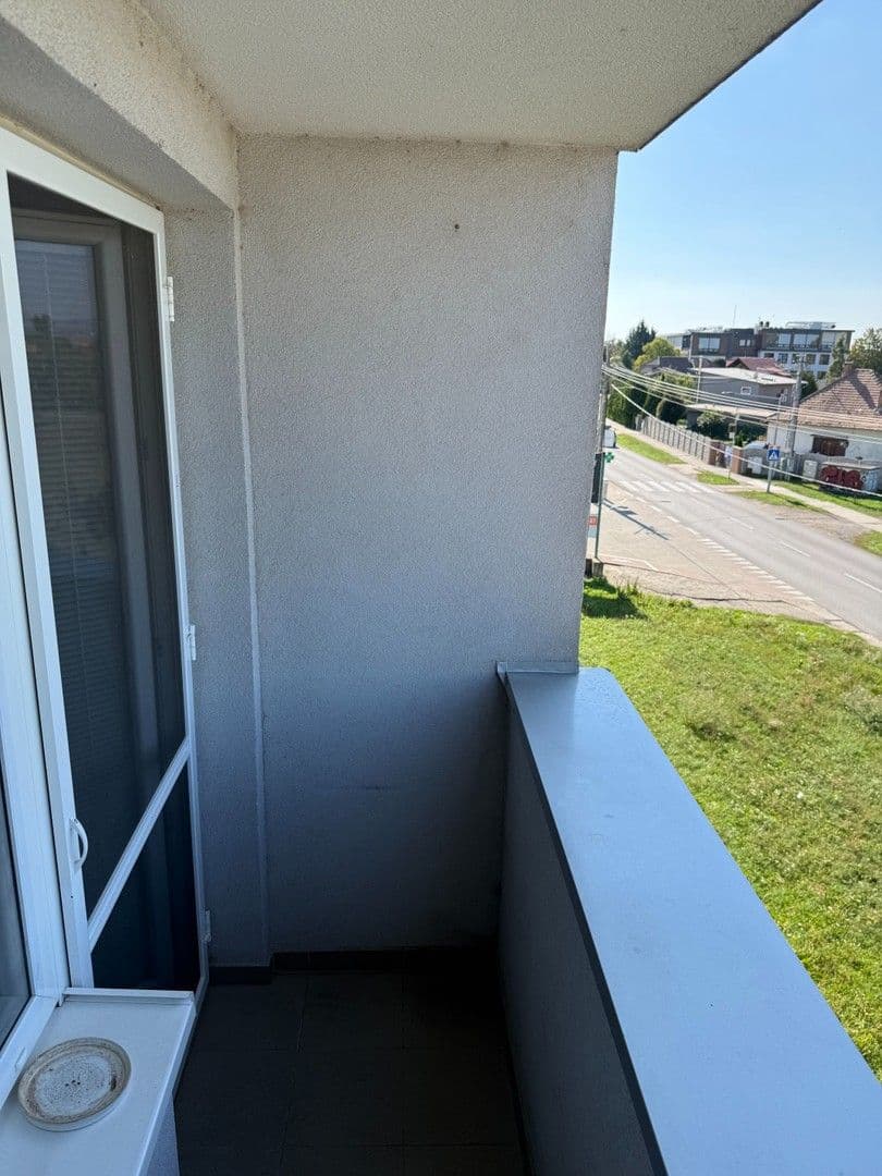 Prenájom bytu 2-izbový 50 m², Hlavná, Nová Dedinka, Bratislavský kraj Prenájom bytu 2-izbový 50 m², Hlavná, Nová Dedinka, Bratislavský kraj