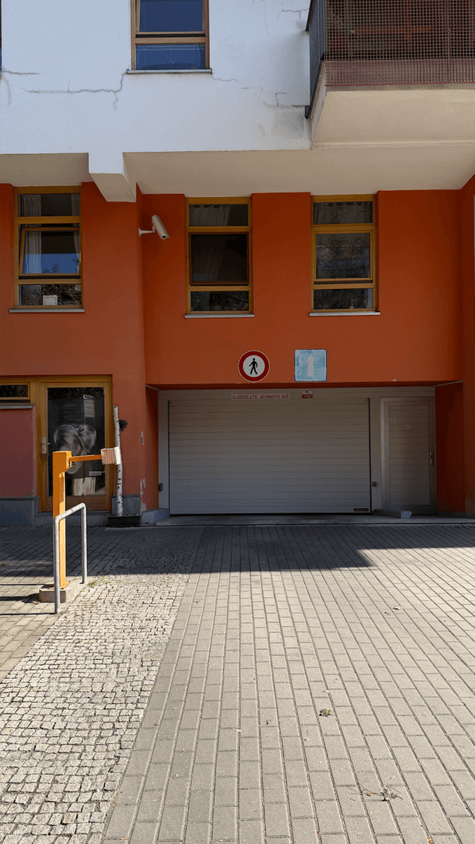 Prenájom garáže 13 m², Tomkova, Praha, Praha Prenájom garáže 13 m², Tomkova, Praha, Praha
