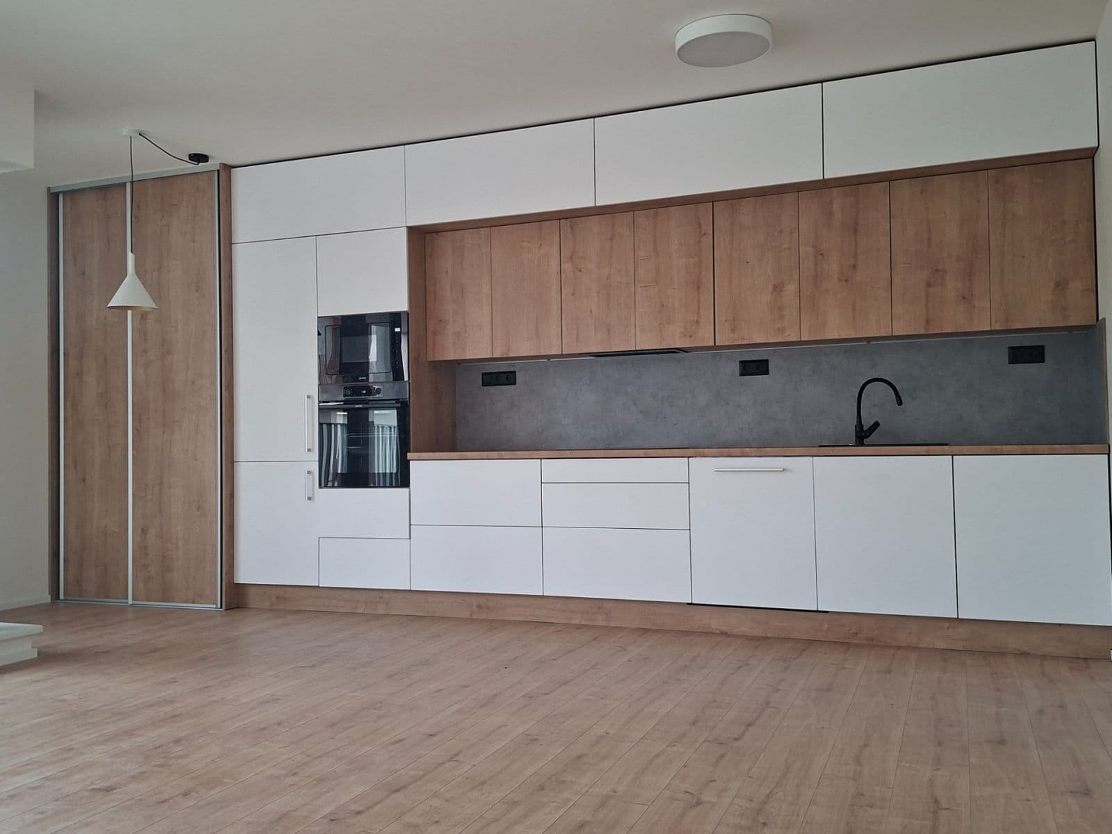 Prenájom bytu 3-izbový 86 m², Brno, Jihomoravský kraj Prenájom bytu 3-izbový 86 m², Brno, Jihomoravský kraj