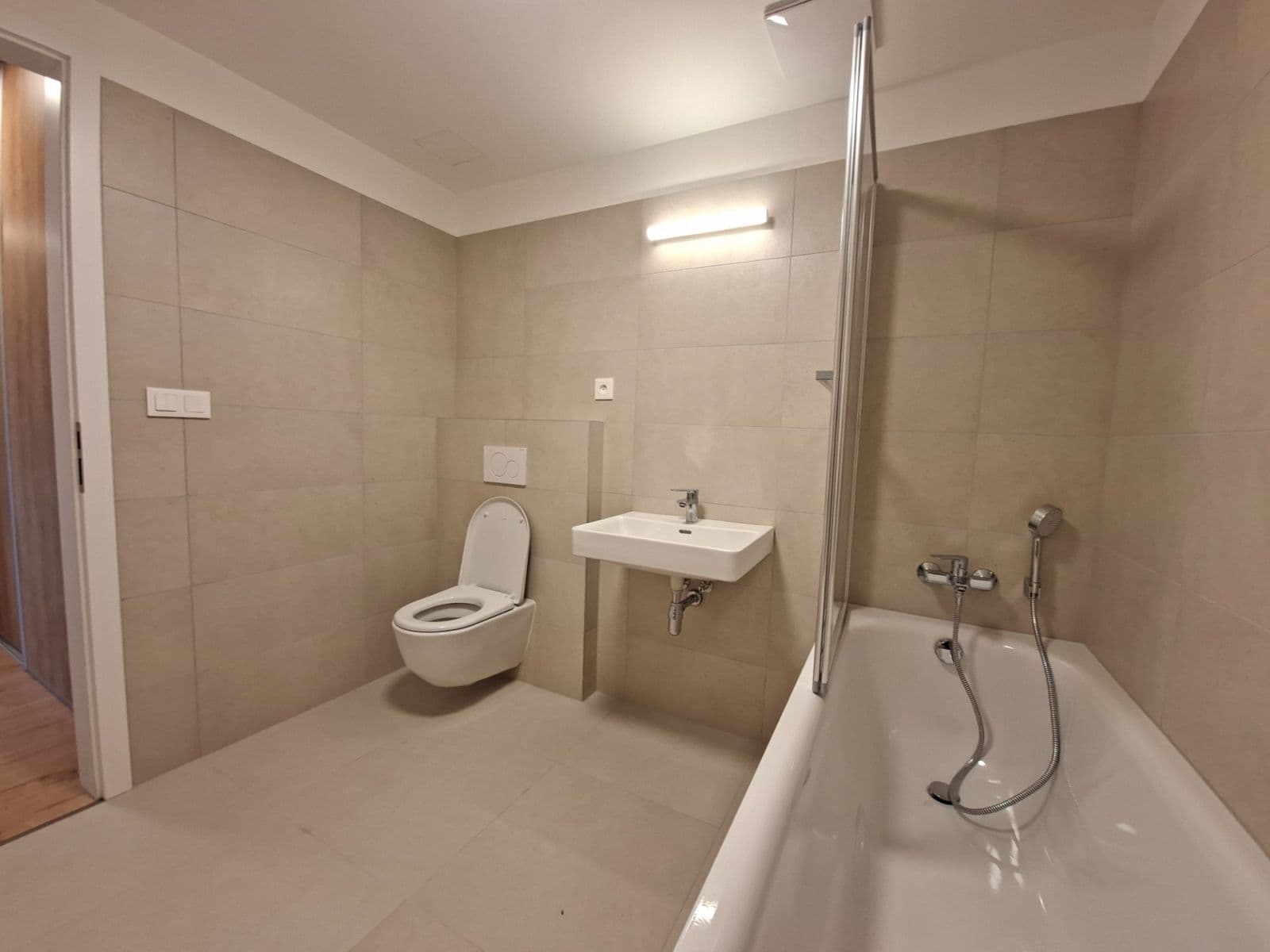 Prenájom bytu 3-izbový 86 m², Brno, Jihomoravský kraj Prenájom bytu 3-izbový 86 m², Brno, Jihomoravský kraj