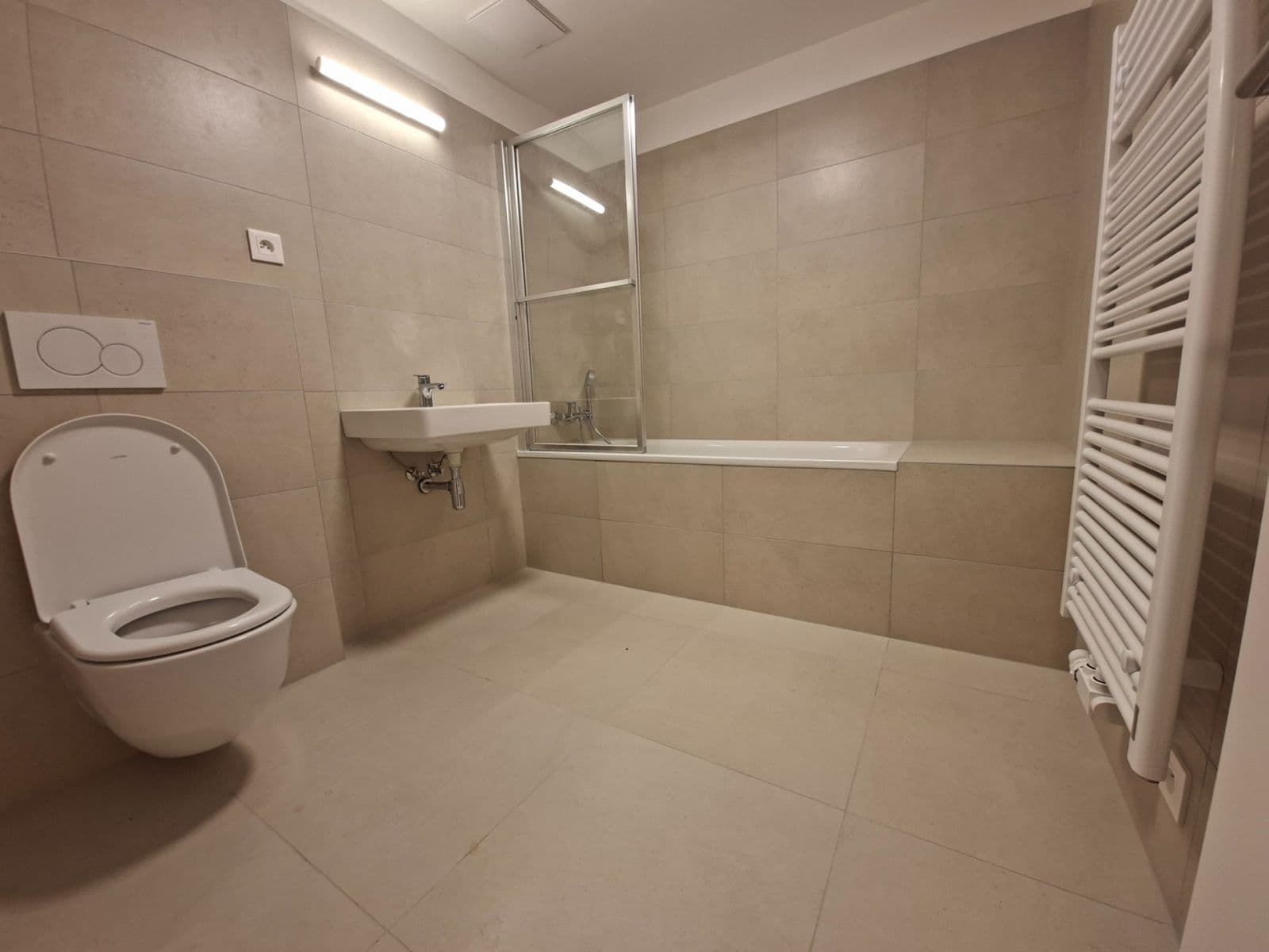 Prenájom bytu 3-izbový 86 m², Brno, Jihomoravský kraj Prenájom bytu 3-izbový 86 m², Brno, Jihomoravský kraj