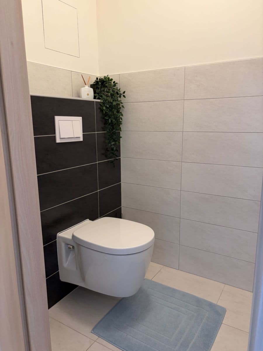 Predaj bytu 3-izbový 67 m², Chlebovická, Praha, Praha Predaj bytu 3-izbový 67 m², Chlebovická, Praha, Praha