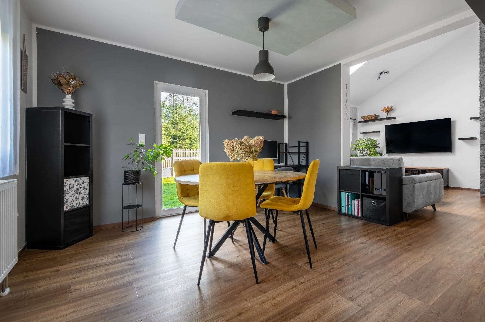 Prenájom domu 104 m², pozemok 1.000 m², Křesetice, Středočeský kraj Prenájom domu 104 m², pozemok 1.000 m², Křesetice, Středočeský kraj