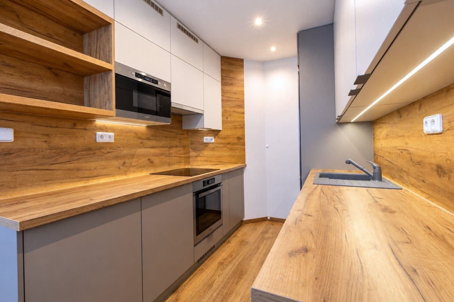 Prenájom bytu 3-izbový 72 m², Dominova, Praha, Praha Prenájom bytu 3-izbový 72 m², Dominova, Praha, Praha