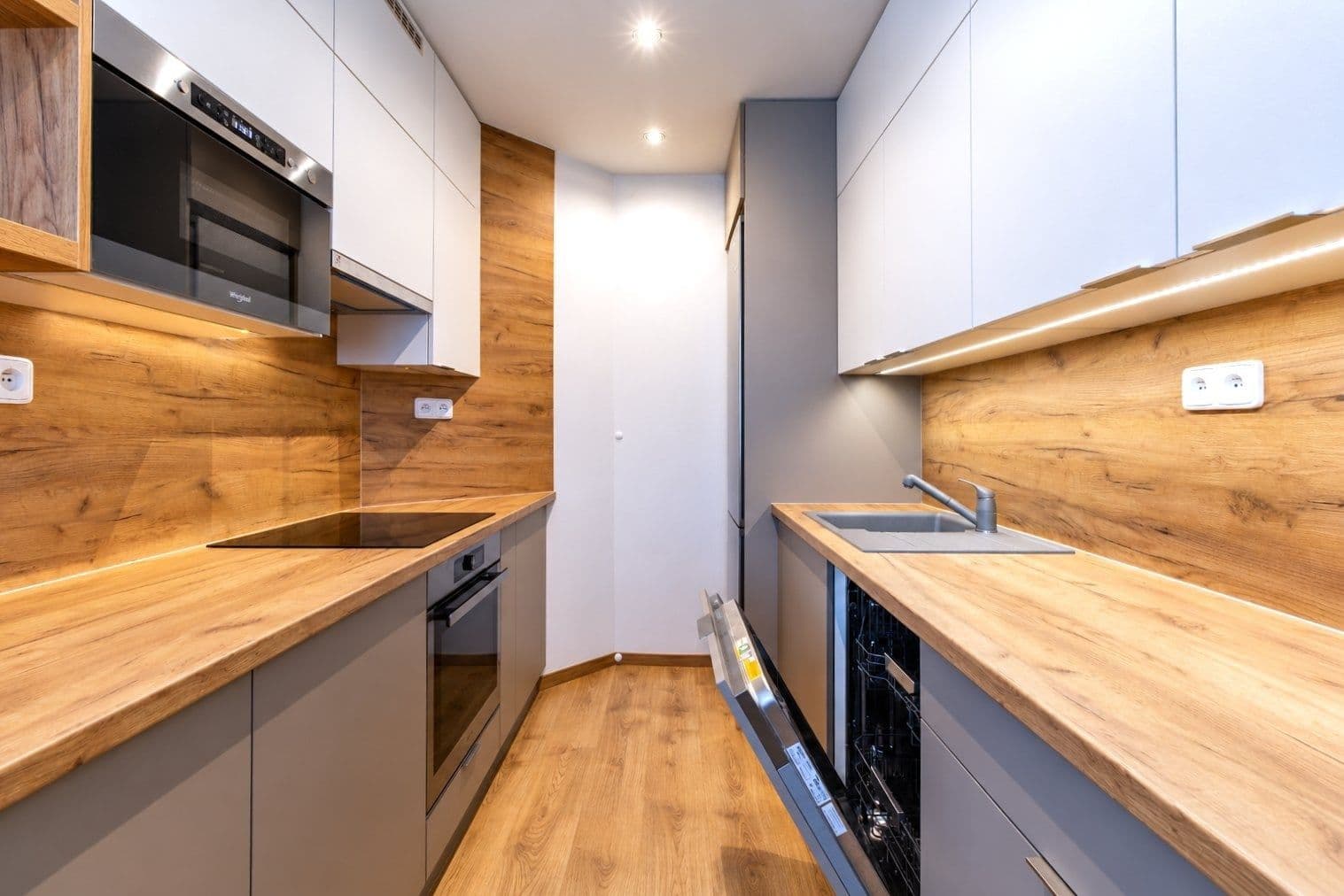 Prenájom bytu 3-izbový 72 m², Dominova, Praha, Praha Prenájom bytu 3-izbový 72 m², Dominova, Praha, Praha