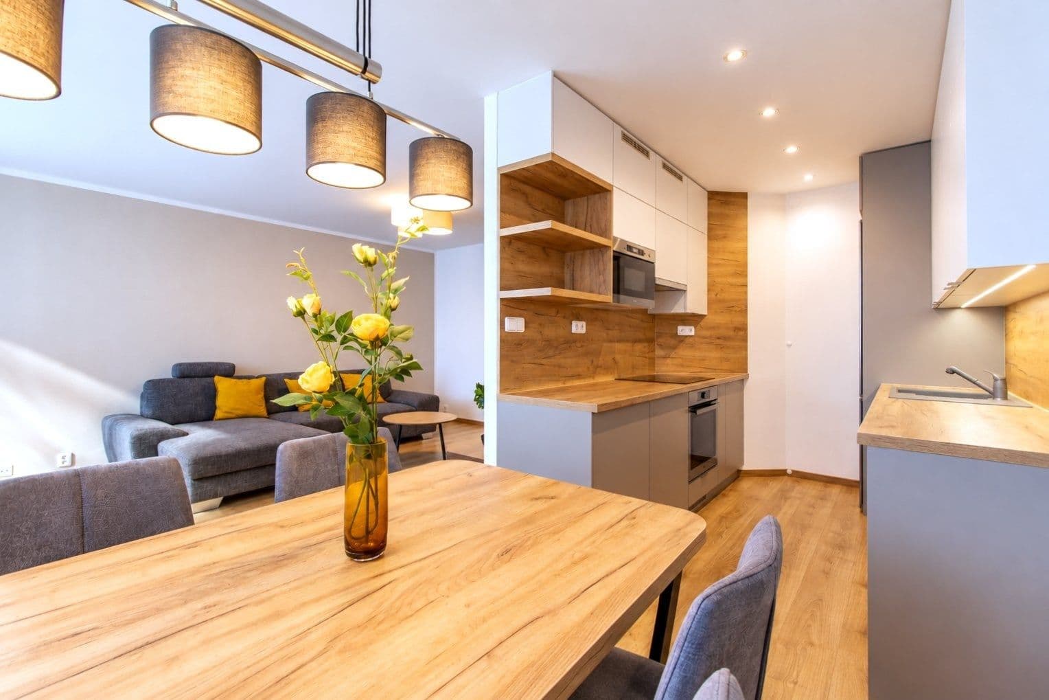 Prenájom bytu 3-izbový 72 m², Dominova, Praha, Praha Prenájom bytu 3-izbový 72 m², Dominova, Praha, Praha