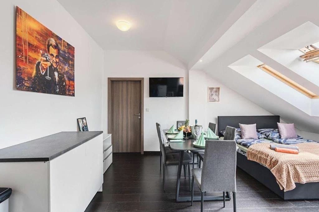 Prenájom bytu 3-izbový 145 m², Košická, Praha, Praha Prenájom bytu 3-izbový 145 m², Košická, Praha, Praha