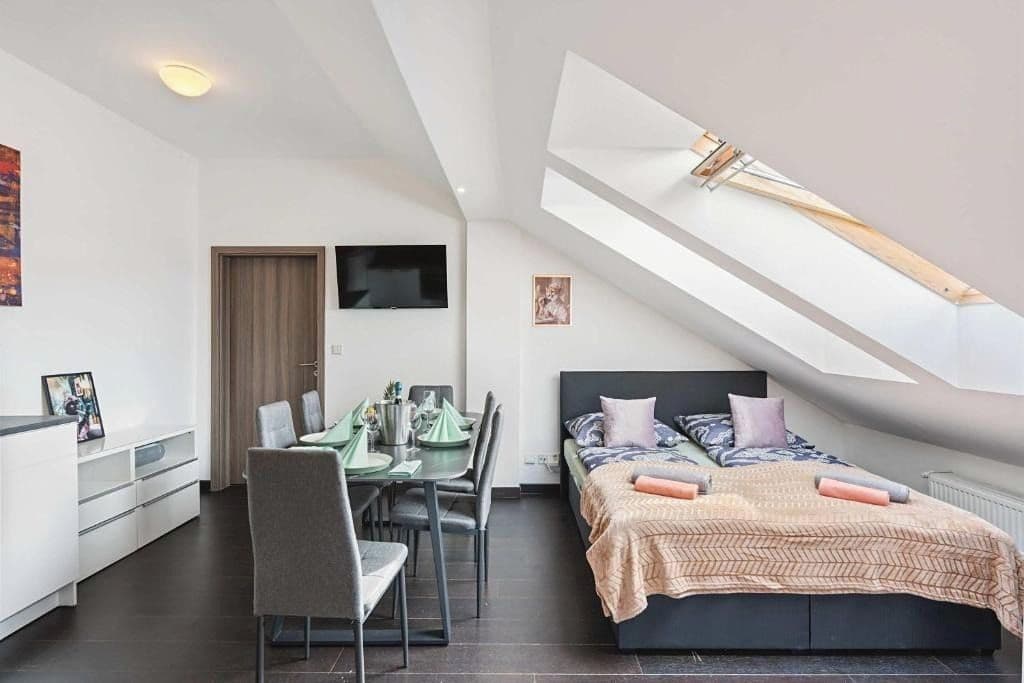 Prenájom bytu 3-izbový 145 m², Košická, Praha, Praha Prenájom bytu 3-izbový 145 m², Košická, Praha, Praha