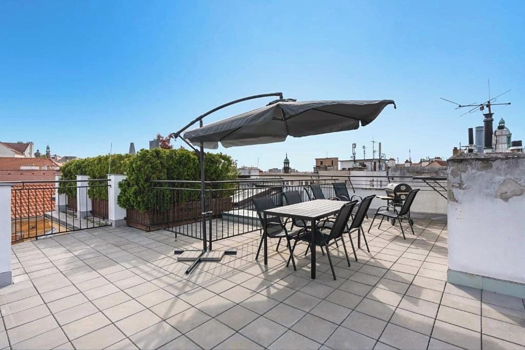 Prenájom bytu 3-izbový 145 m², Košická, Praha, Praha Prenájom bytu 3-izbový 145 m², Košická, Praha, Praha