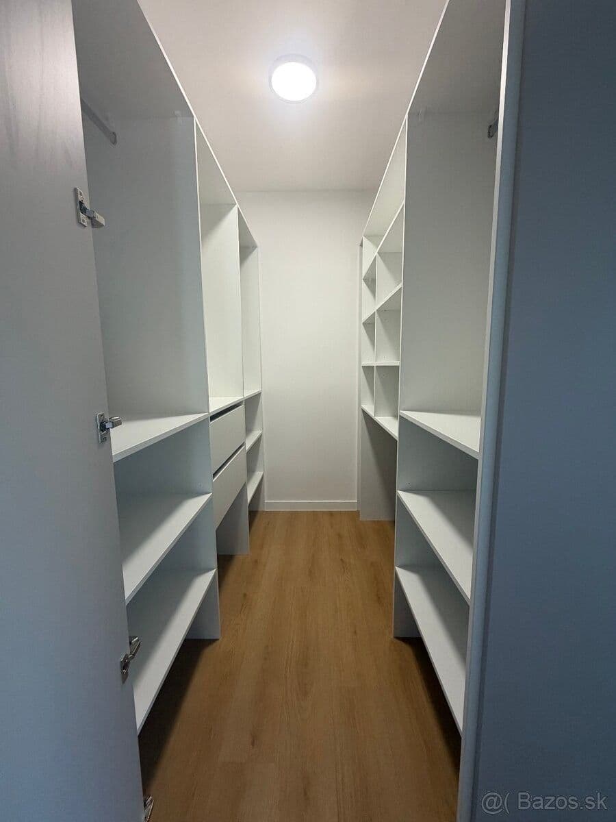 Predaj bytu 3-izbový 67 m², Lánska, Považská Bystrica, Trenčiansky kraj Predaj bytu 3-izbový 67 m², Lánska, Považská Bystrica, Trenčiansky kraj