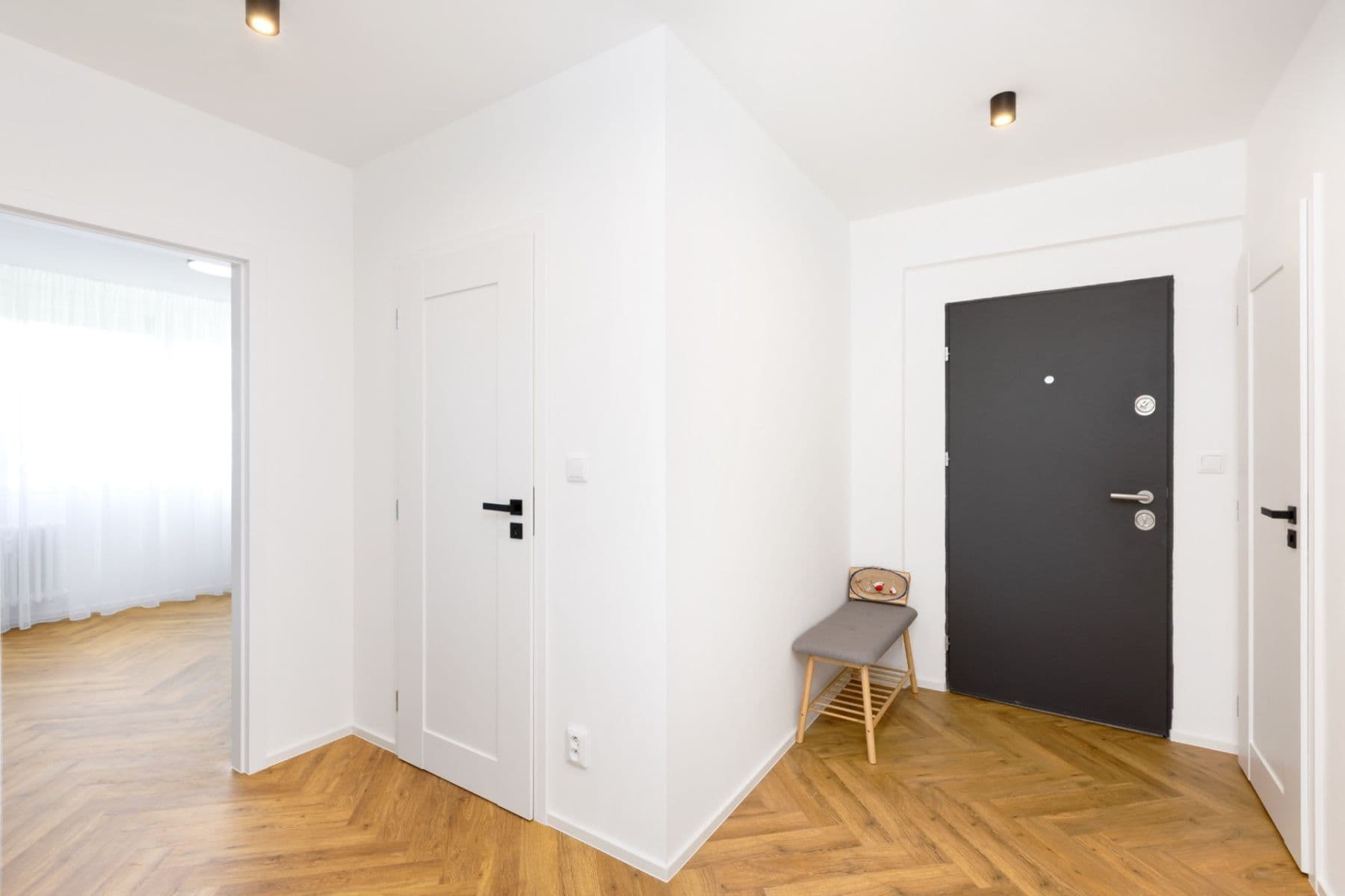Predaj bytu 3-izbový 83 m², 17. listopadu, Mladá Boleslav, Středočeský kraj Predaj bytu 3-izbový 83 m², 17. listopadu, Mladá Boleslav, Středočeský kraj