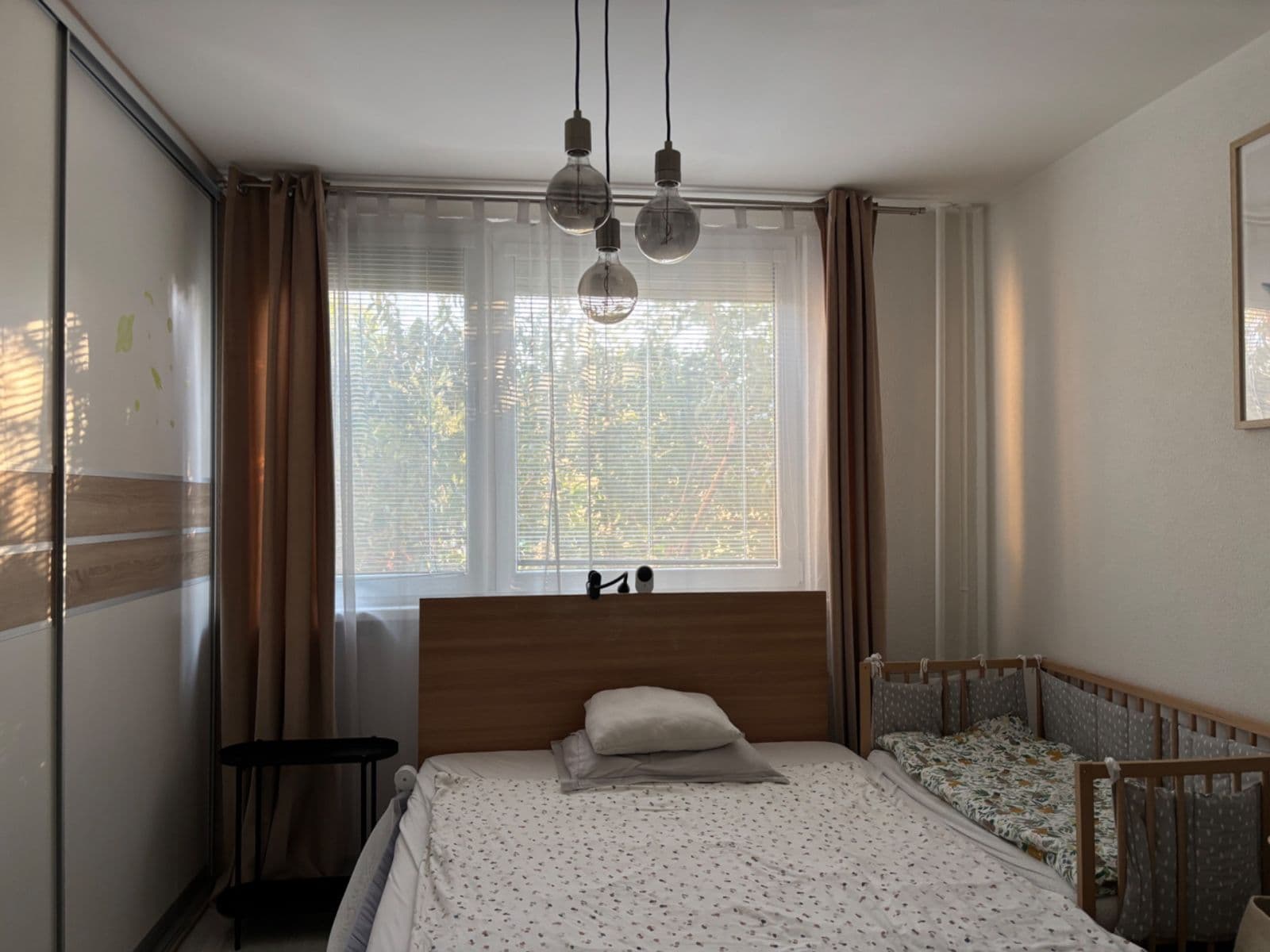 Prenájom bytu 2-izbový 52 m², Medveďovej, Petržalka, Bratislavský kraj Prenájom bytu 2-izbový 52 m², Medveďovej, Petržalka, Bratislavský kraj