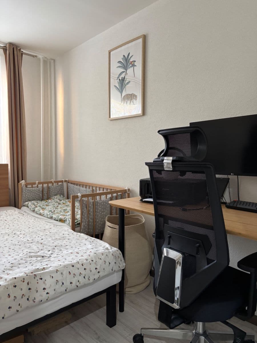 Prenájom bytu 2-izbový 52 m², Medveďovej, Petržalka, Bratislavský kraj Prenájom bytu 2-izbový 52 m², Medveďovej, Petržalka, Bratislavský kraj