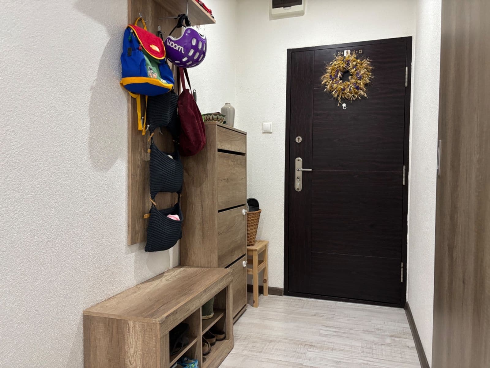 Prenájom bytu 2-izbový 52 m², Medveďovej, Petržalka, Bratislavský kraj Prenájom bytu 2-izbový 52 m², Medveďovej, Petržalka, Bratislavský kraj