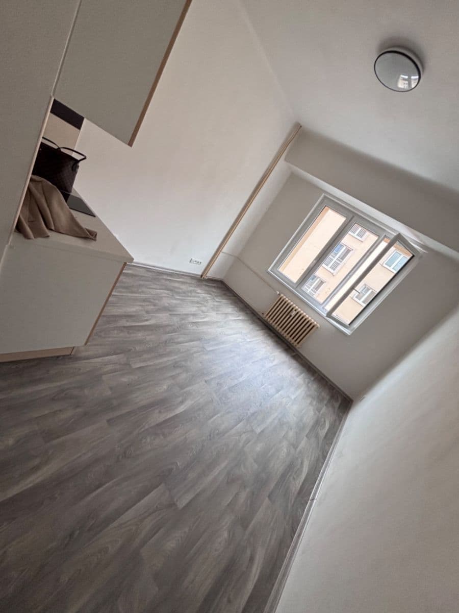 Predaj bytu 1-izbový 25 m², K Louži, Praha, Praha Predaj bytu 1-izbový 25 m², K Louži, Praha, Praha