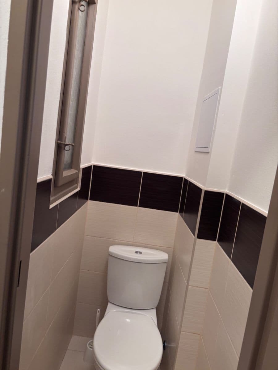 Predaj bytu 1-izbový 25 m², K Louži, Praha, Praha Predaj bytu 1-izbový 25 m², K Louži, Praha, Praha