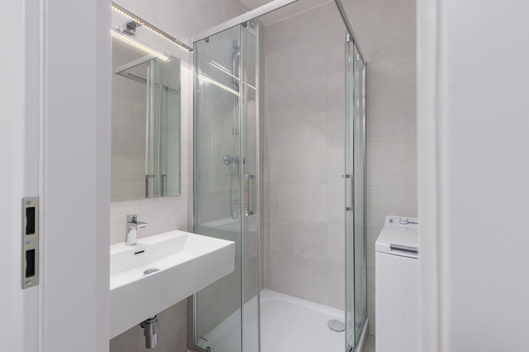 Prenájom bytu 2-izbový 53 m², Hostýnská, Praha, Praha Prenájom bytu 2-izbový 53 m², Hostýnská, Praha, Praha