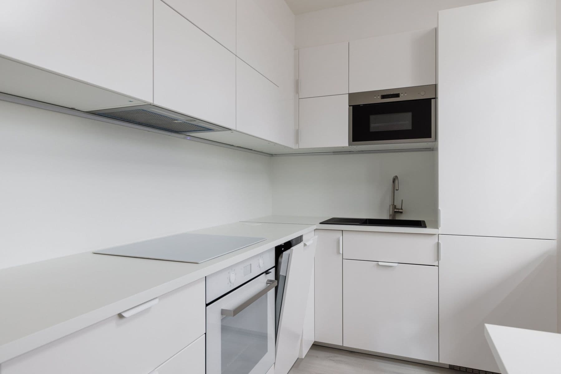 Prenájom bytu 2-izbový 53 m², Hostýnská, Praha, Praha Prenájom bytu 2-izbový 53 m², Hostýnská, Praha, Praha