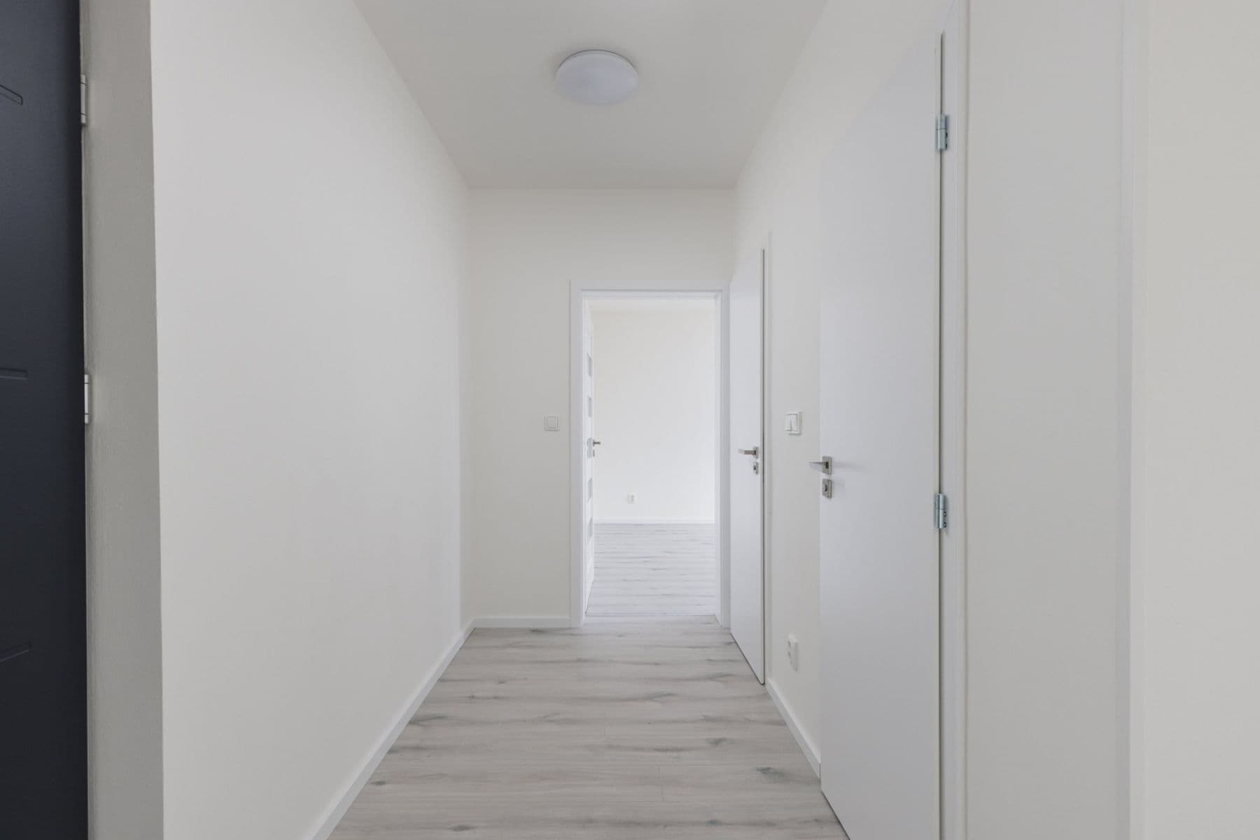 Prenájom bytu 2-izbový 53 m², Hostýnská, Praha, Praha Prenájom bytu 2-izbový 53 m², Hostýnská, Praha, Praha