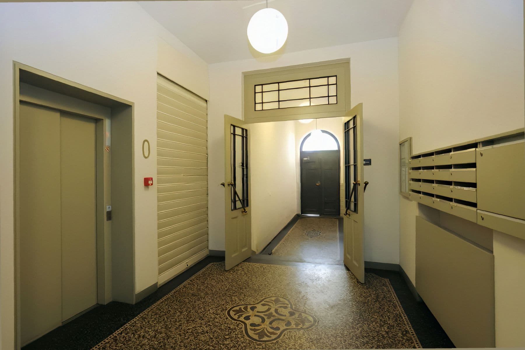 Prenájom bytu 2-izbový 84 m², Valentinská, Praha, Praha Prenájom bytu 2-izbový 84 m², Valentinská, Praha, Praha