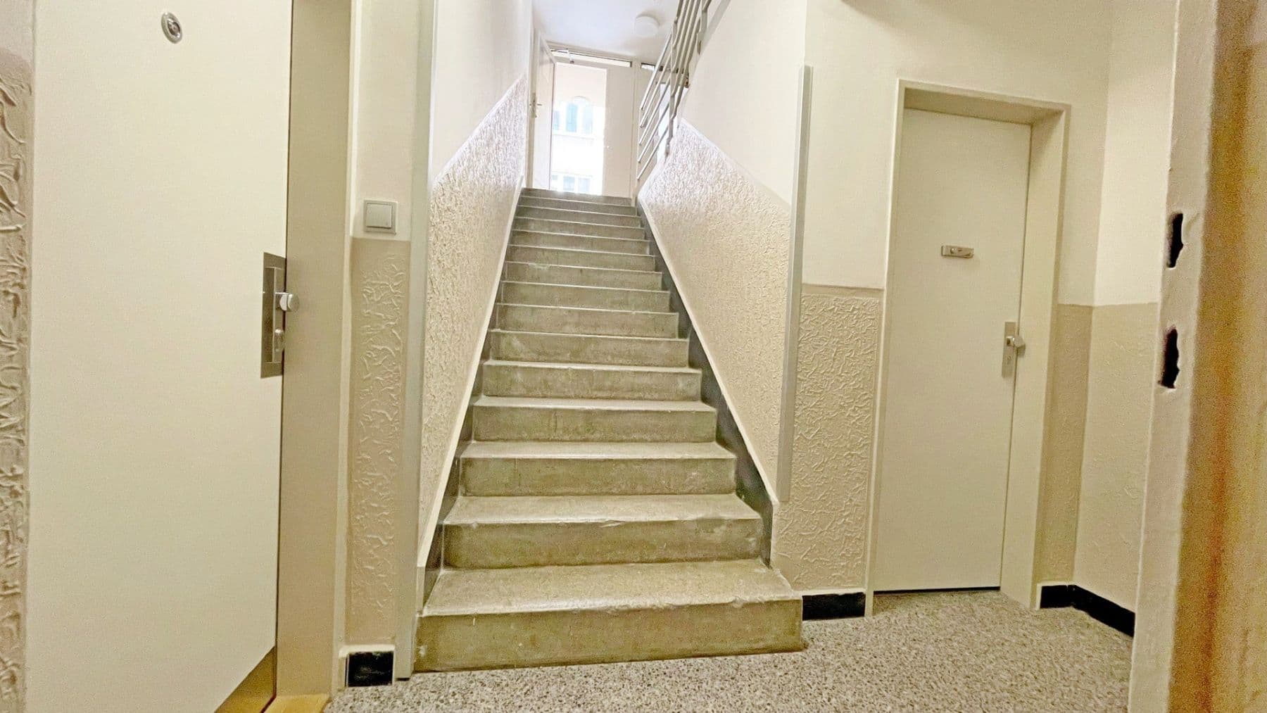 Predaj bytu 2-izbový 42 m², Sokolovská, Praha, Praha Predaj bytu 2-izbový 42 m², Sokolovská, Praha, Praha