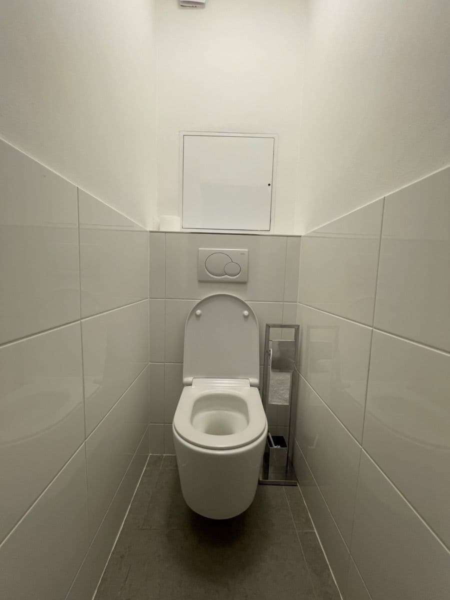 Prenájom bytu 2-izbový 69 m², Krčská, Praha, Praha Prenájom bytu 2-izbový 69 m², Krčská, Praha, Praha