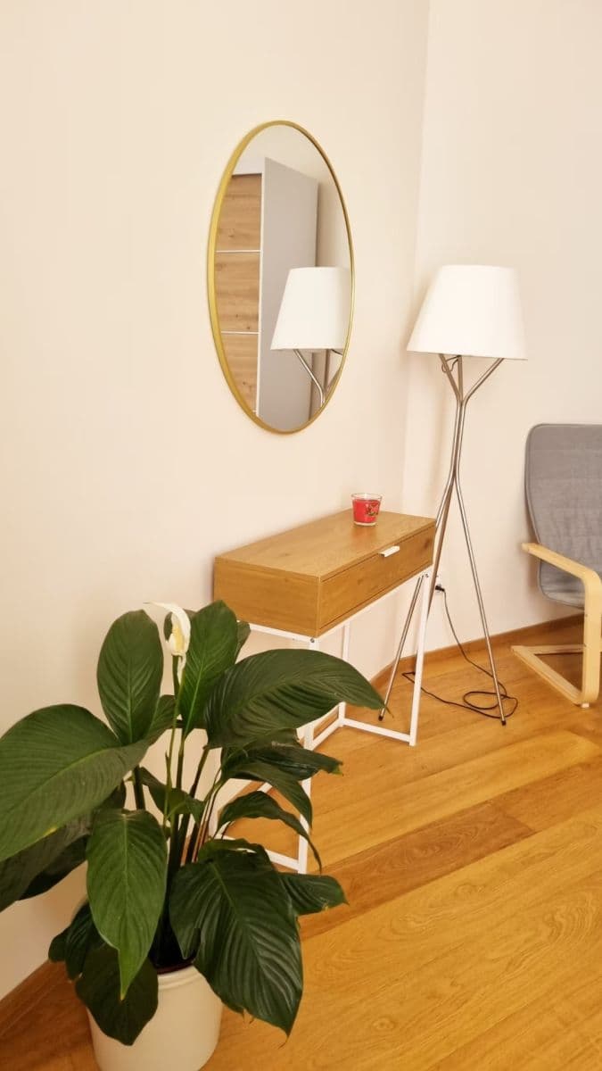 Prenájom bytu 3-izbový 74 m², Na Neklance, Praha, Praha Prenájom bytu 3-izbový 74 m², Na Neklance, Praha, Praha