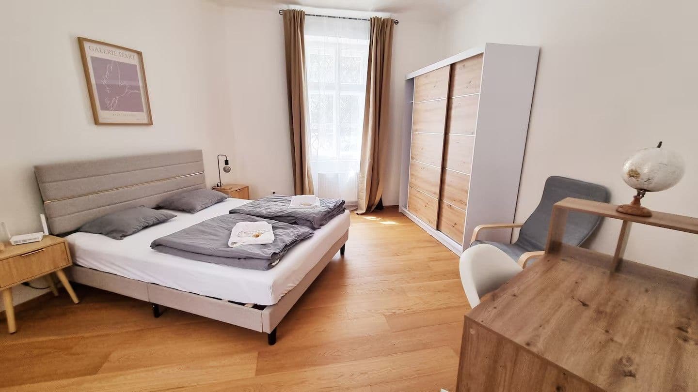 Prenájom bytu 3-izbový 74 m², Na Neklance, Praha, Praha Prenájom bytu 3-izbový 74 m², Na Neklance, Praha, Praha