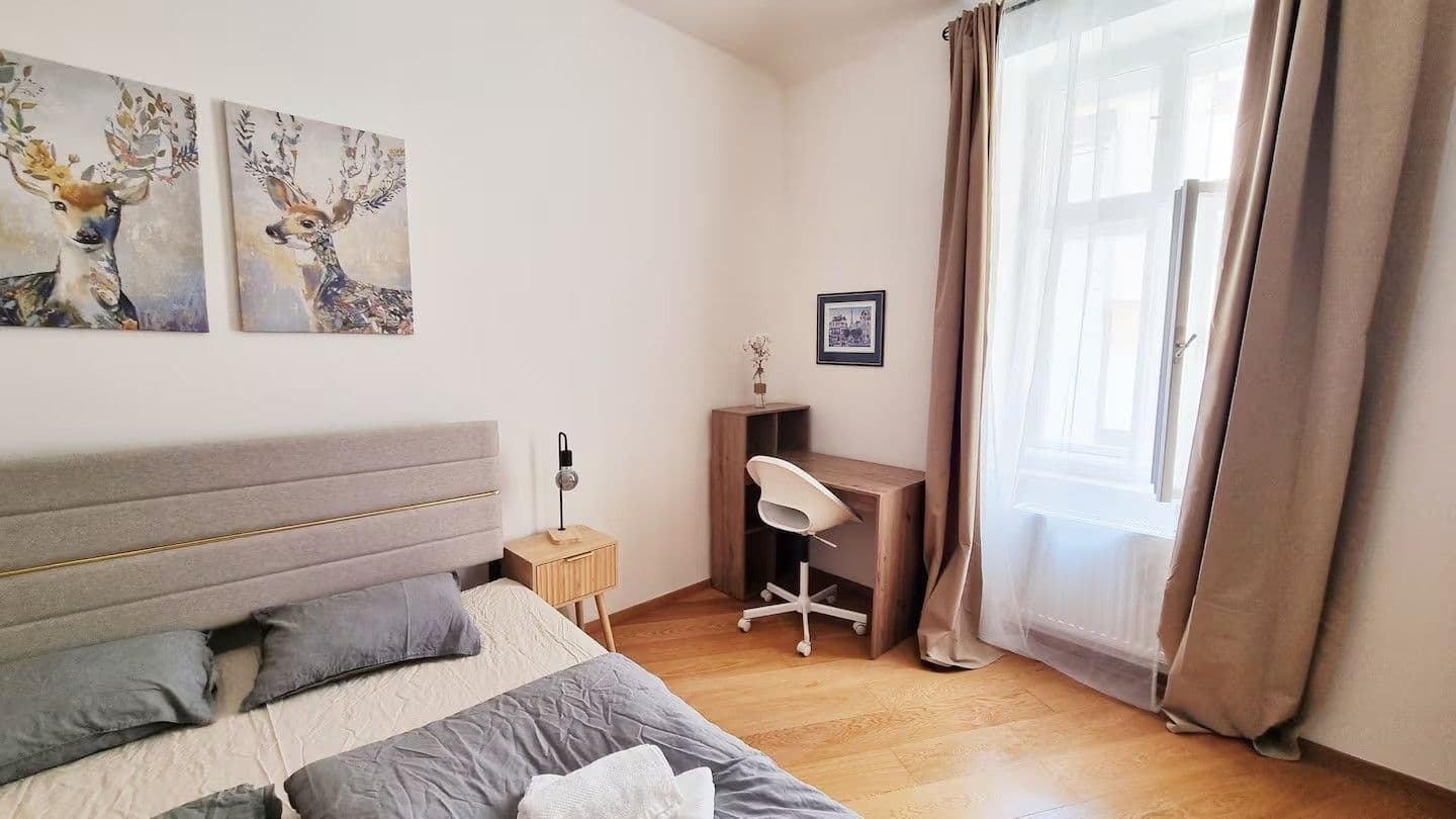 Prenájom bytu 3-izbový 74 m², Na Neklance, Praha, Praha Prenájom bytu 3-izbový 74 m², Na Neklance, Praha, Praha