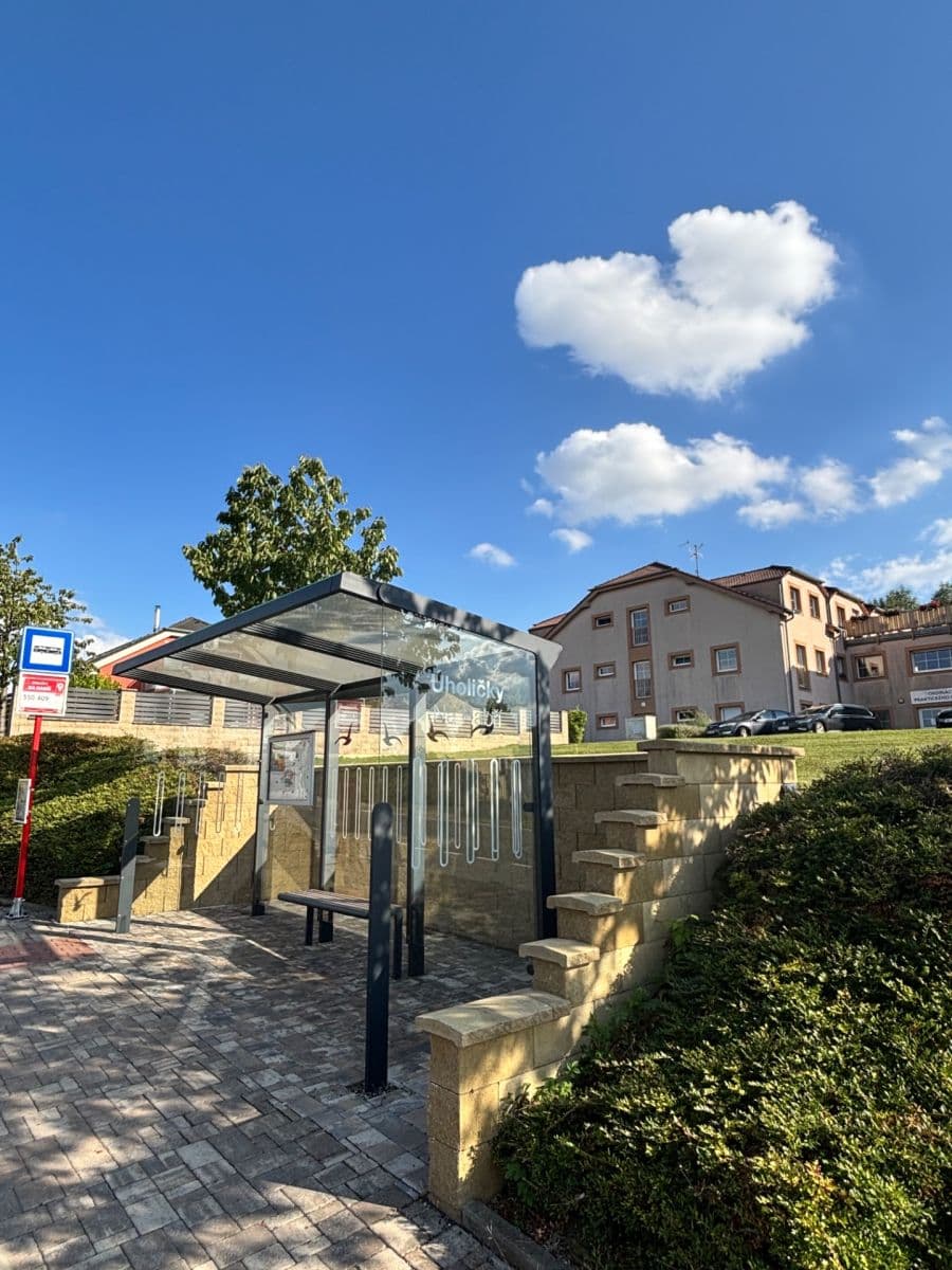 Prenájom bytu 1-izbový 35 m², Roztocká, Úholičky, Středočeský kraj Prenájom bytu 1-izbový 35 m², Roztocká, Úholičky, Středočeský kraj