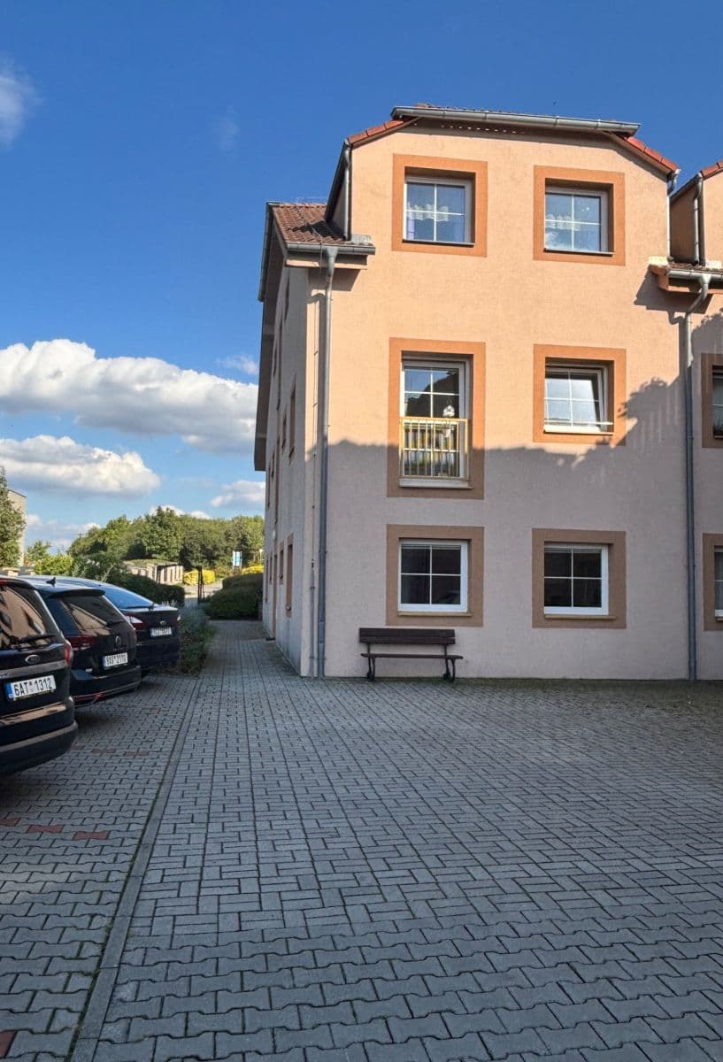 Prenájom bytu 1-izbový 35 m², Roztocká, Úholičky, Středočeský kraj Prenájom bytu 1-izbový 35 m², Roztocká, Úholičky, Středočeský kraj